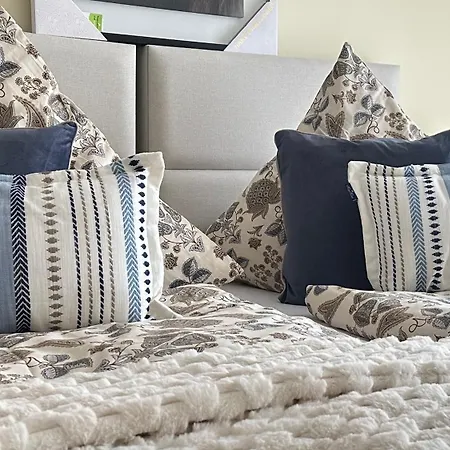 Apartman Neue Sonnige Ferienwohnung, Eigener Whirlpool, Nur 10 Min Zu Fuss Von Legoland Entfernt,80 M2 Stillvolle Nr 7 , Wunderschoener Garten Mit Terrasse, Fuer Den Ersten Fruehstueck Gefuellter Kuehlschrank,my Luxury