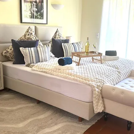 Neue Sonnige Ferienwohnung, Eigener Whirlpool, Nur 10 Min Zu Fuss Von Legoland Entfernt,80 M2 Stillvolle Nr 7 , Wunderschoener Garten Mit Terrasse, Fuer Den Ersten Fruehstueck Gefuellter Kuehlschrank,my Luxury