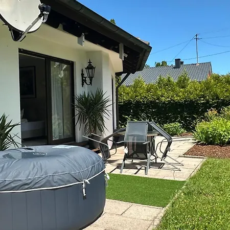 Апартаменты Neue Sonnige Ferienwohnung, Eigener Whirlpool, Nur 10 Min Zu Fuss Von Legoland Entfernt,80 M2 Stillvolle Nr 7 , Wunderschoener Garten Mit Terrasse, Fuer Den Ersten Fruehstueck Gefuellter Kuehlschrank,my Luxury *