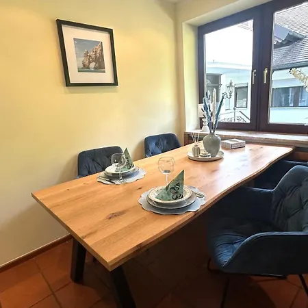 Neue Sonnige Ferienwohnung, Eigener Whirlpool, Nur 10 Min Zu Fuss Von Legoland Entfernt,80 M2 Stillvolle Nr 7 , Wunderschoener Garten Mit Terrasse, Fuer Den Ersten Fruehstueck Gefuellter Kuehlschrank,my Luxury *