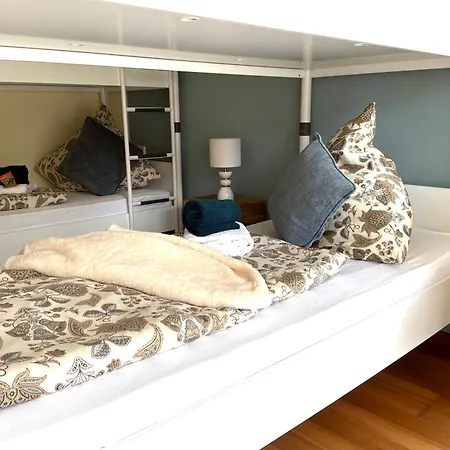 Neue Sonnige Ferienwohnung, Eigener Whirlpool, Nur 10 Min Zu Fuss Von Legoland Entfernt,80 M2 Stillvolle Nr 7 , Wunderschoener Garten Mit Terrasse, Fuer Den Ersten Fruehstueck Gefuellter Kuehlschrank,my Luxury *