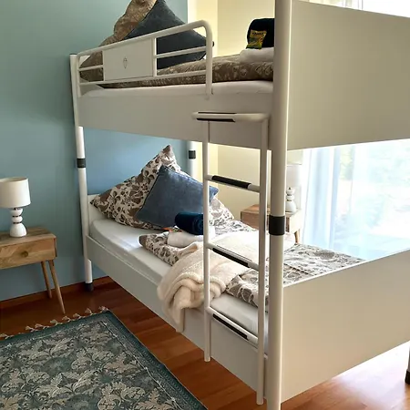 Apartman Neue Sonnige Ferienwohnung, Eigener Whirlpool, Nur 10 Min Zu Fuss Von Legoland Entfernt,80 M2 Stillvolle Nr 7 , Wunderschoener Garten Mit Terrasse, Fuer Den Ersten Fruehstueck Gefuellter Kuehlschrank,my Luxury Kleinkötz