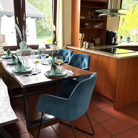 Neue Sonnige Ferienwohnung, Eigener Whirlpool, Nur 10 Min Zu Fuss Von Legoland Entfernt,80 M2 Stillvolle Nr 7 , Wunderschoener Garten Mit Terrasse, Fuer Den Ersten Fruehstueck Gefuellter Kuehlschrank,my Luxury *