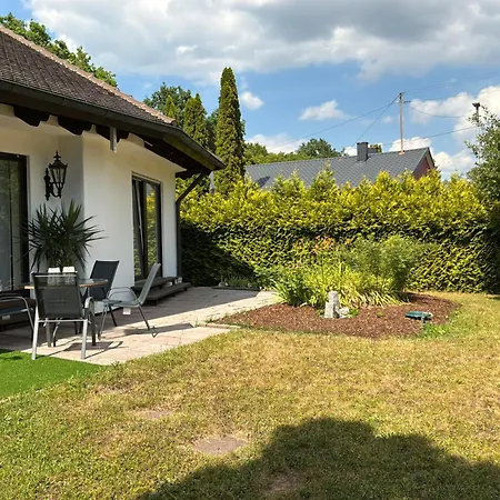 Апартаменты Neue Sonnige Ferienwohnung, Eigener Whirlpool, Nur 10 Min Zu Fuss Von Legoland Entfernt,80 M2 Stillvolle Nr 7 , Wunderschoener Garten Mit Terrasse, Fuer Den Ersten Fruehstueck Gefuellter Kuehlschrank,my Luxury Клайнкёц